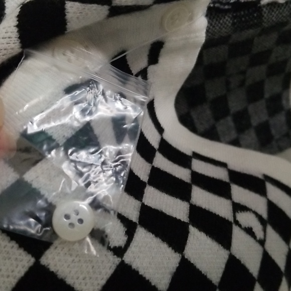 NWT Halter top in Medium - Picture 4 of 6